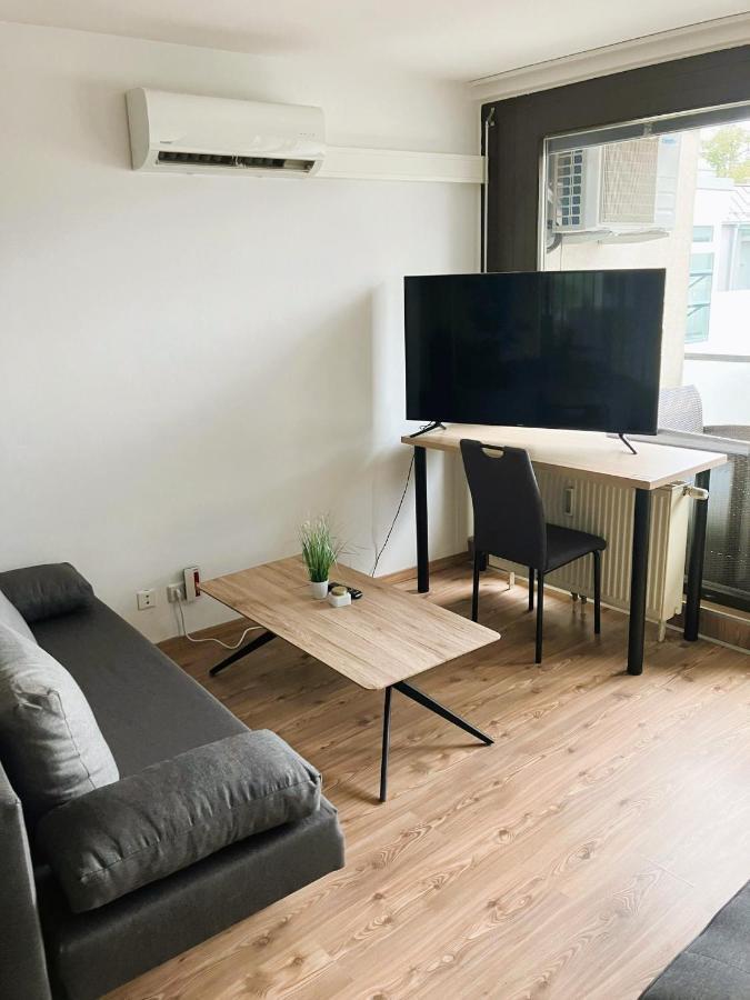 Aspern Nationalpark Apartment Viena Exterior foto